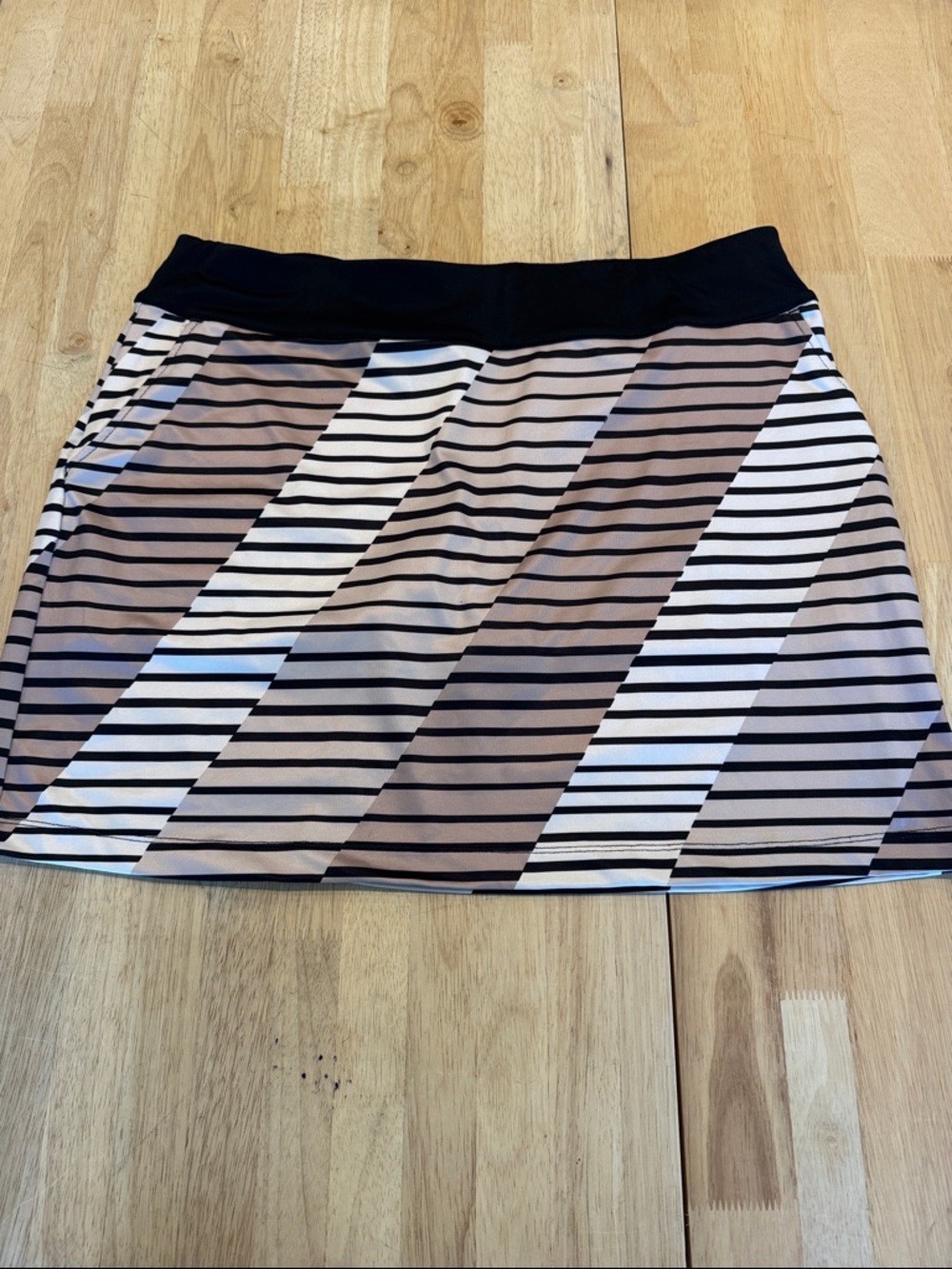 Coral Bay Black and White Striped Golf Skort petite large